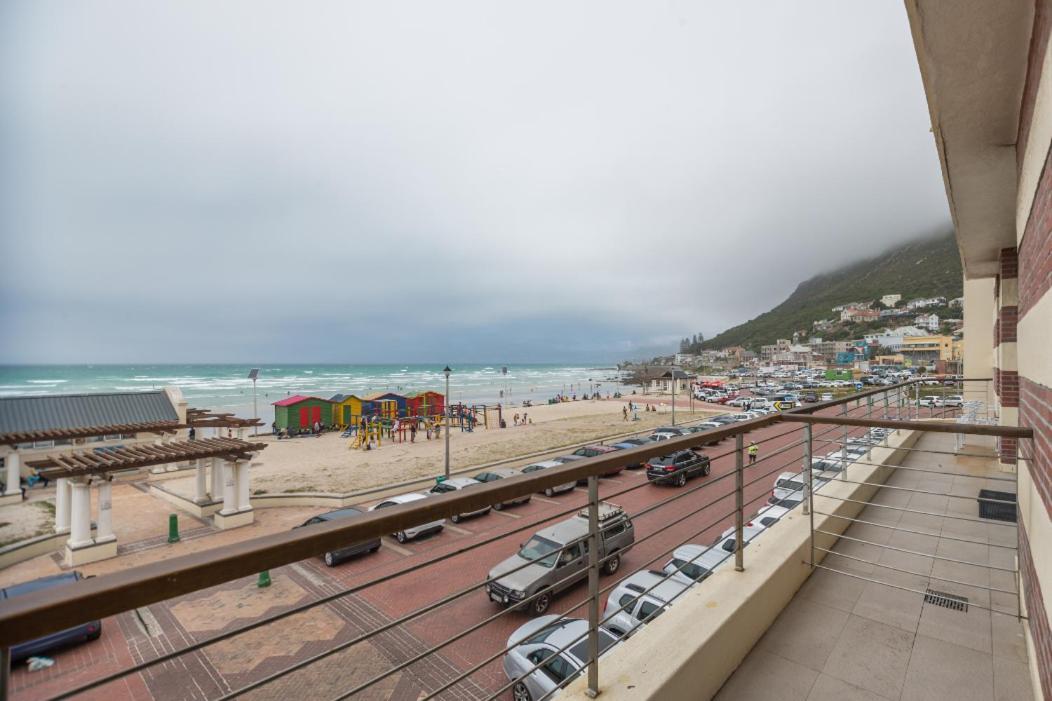 At The Beach - Muizenberg Cape Town Dış mekan fotoğraf